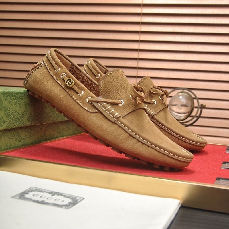 G*u*i leather shoes